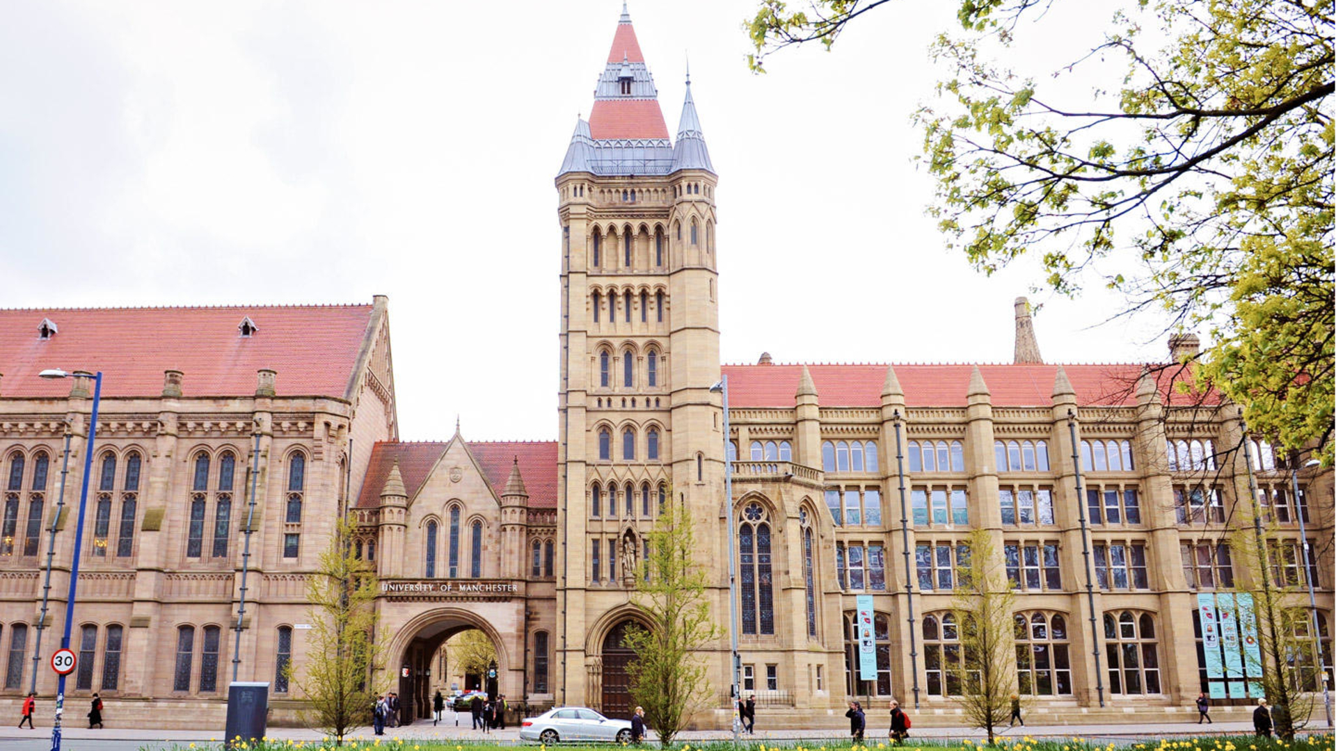 Angliyada doktorlik (PhD) dissertatsiyasini yoqlash uchun toʻliq moliyalashtiriluvchi grant