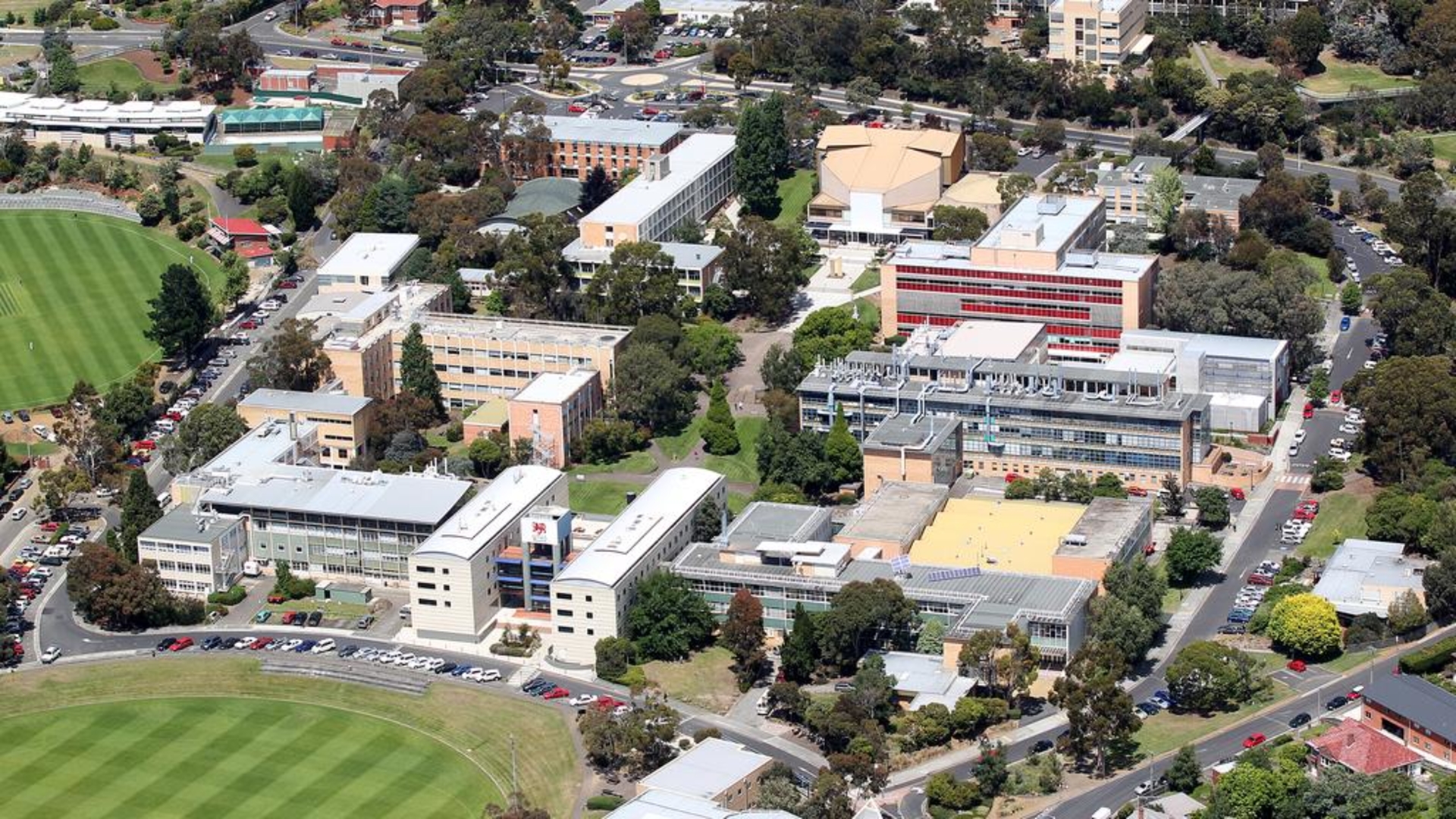 Avstraliyaning Tasmania Universiteti tomonidan magistratura va doktorantura bosqichi uchun 22 460 dollarlik stipendiya dasturi