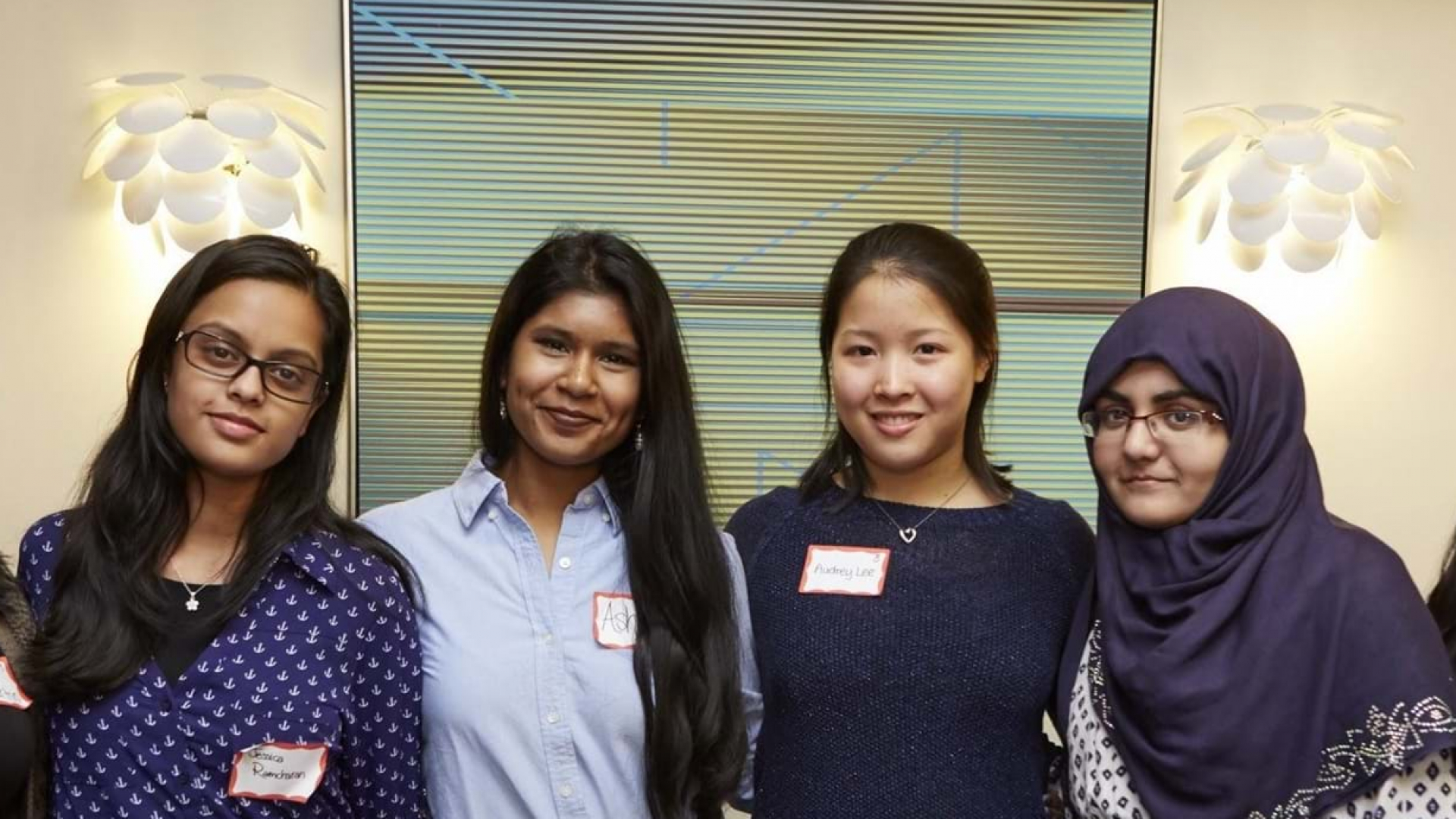 “1000 Girls, 1000 Futures” qizlar uchun STEM yoʻnalishidagi bilimlarini mustahkamlashga qaratilgan Xalqaro loyiha