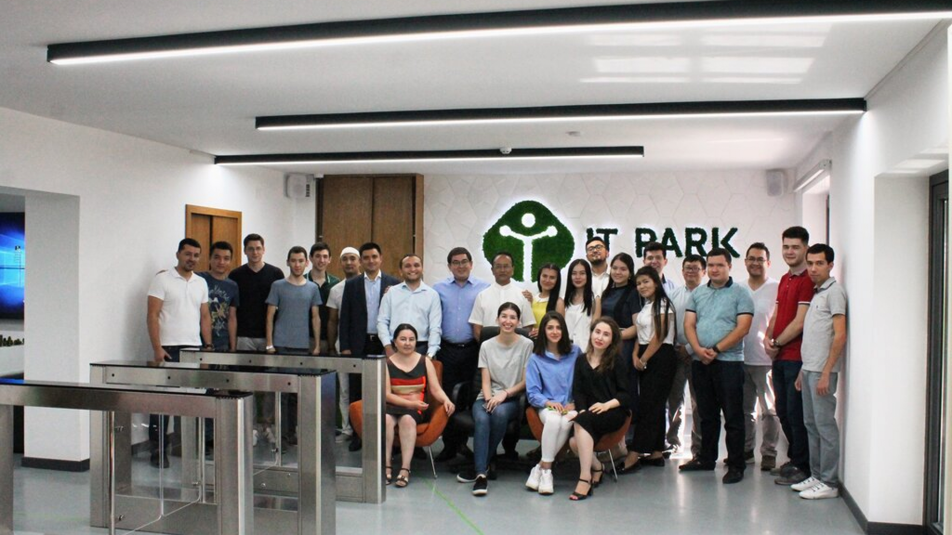 “IT Park Tashkent” da 4 ta yoʻnalish boʻyicha amaliyot oʻtash va ishga kirish imkoniyati