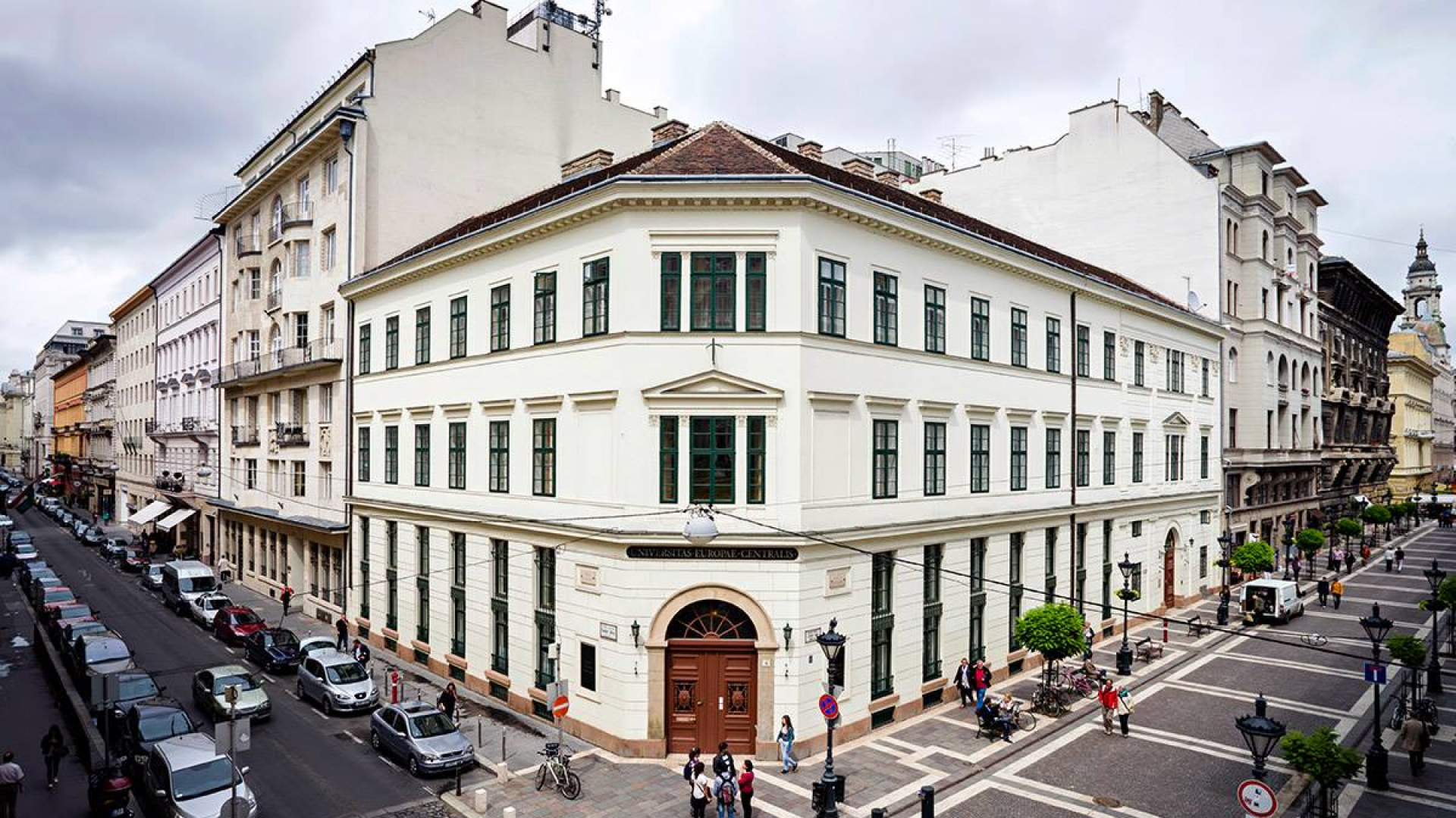 Markaziy Yevropa universitetida magistratura bosqichini bepul oʻqish va oylik stipendiyaga ega boʻlish imkoniyati — CEU Masterʼs Scholarships grant dasturi