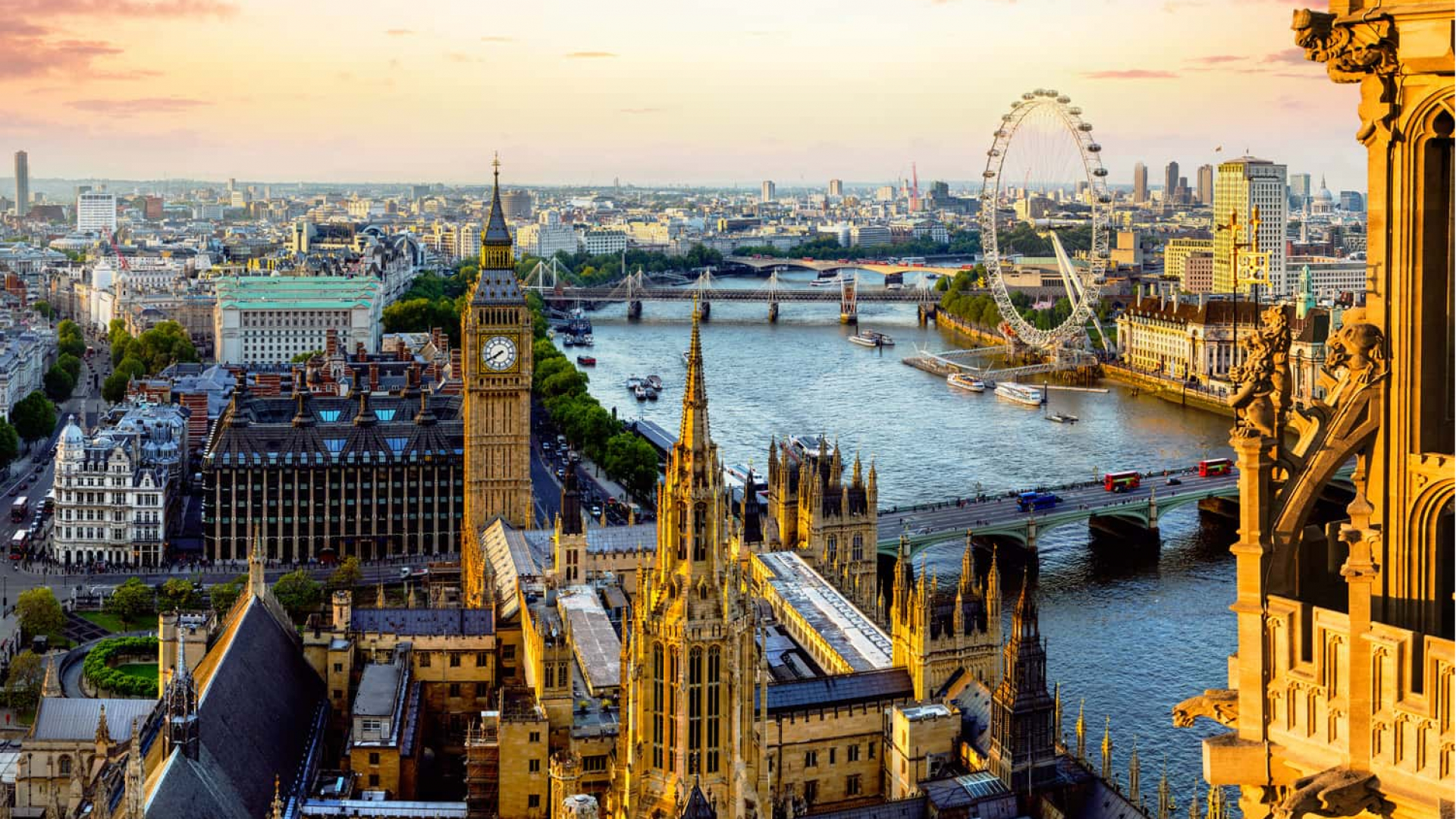 Bakalavr bosqichi talabalari uchun Buyuk Britaniyada xarajatlari qoplanadigan 8 haftalik yozgi maktab - Undergraduate Summer School dasturi