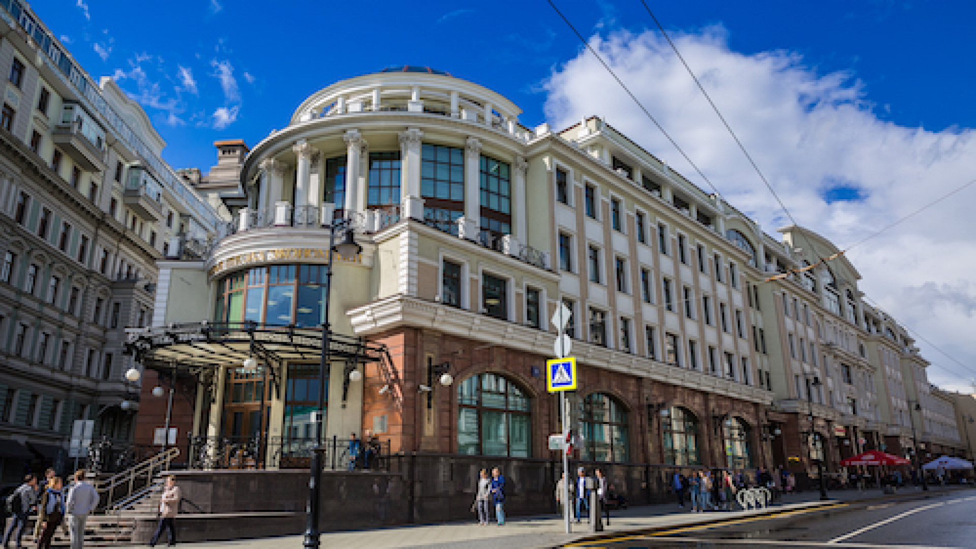 Rossiyaning The Higher School of Economics oliygohining istalgan magistrlik dasturlarida imtiyozli ravishda oʻqish imkonini taqdim etuvchi “Major League” olimpiadasi