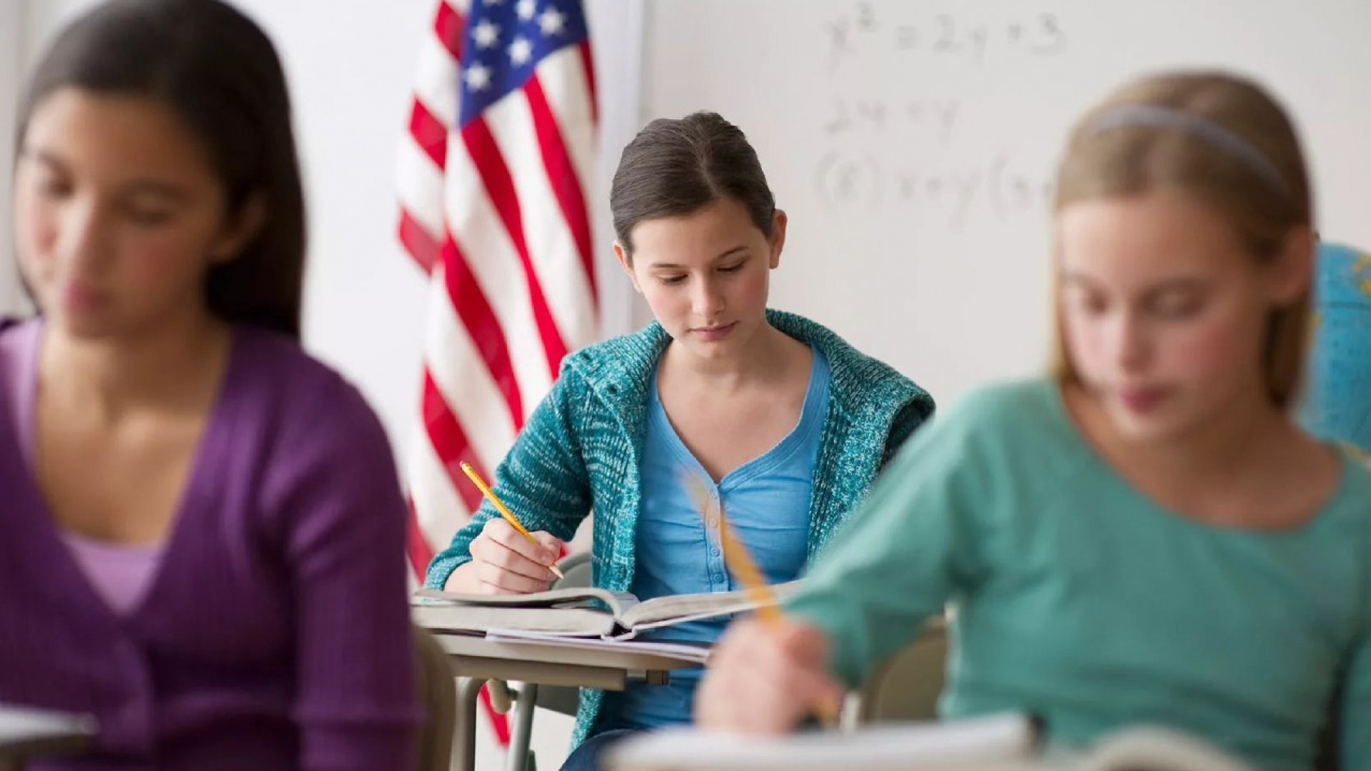 Amerika elchixonasidan 15-17 yoshli oʻquvchilar uchun AQSh universitetlariga kirishga tayyorlovchi bepul dastur — The EducationUSA Academy Connects