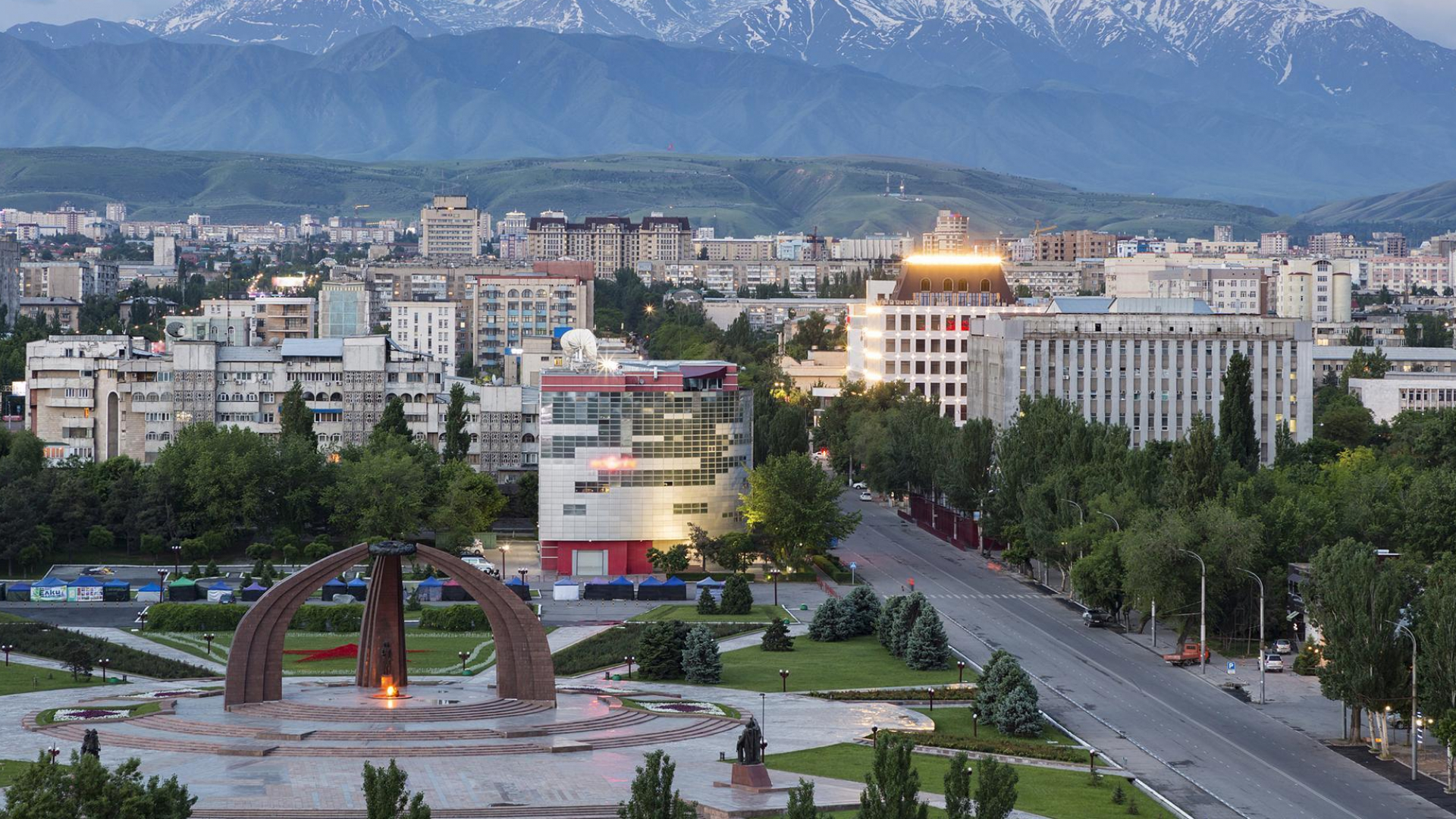 O‘rta maktab va universitet talabalari uchun  “Markaziy Osiyo  va Afg‘onistonda suv inqirozi va iqlim o‘zgarishi” mavzusidagi  uch kunlik konferensiya