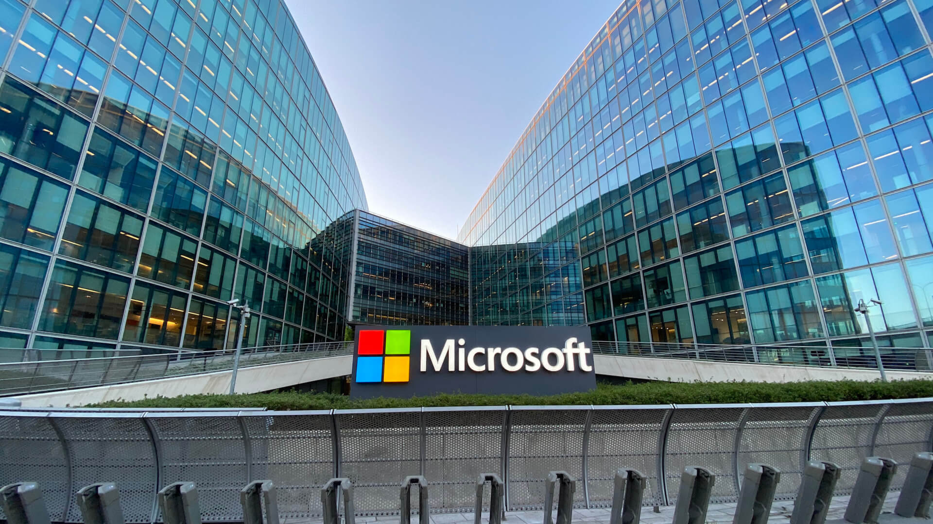 18 yoshdan katta boʻlgan va maʼlumotlar tahliliga qiziquvchilar uchun Udacity onlayn kurslarida bepul o'qish imkoniyati — Microsoft Cloud & Data Scholarship