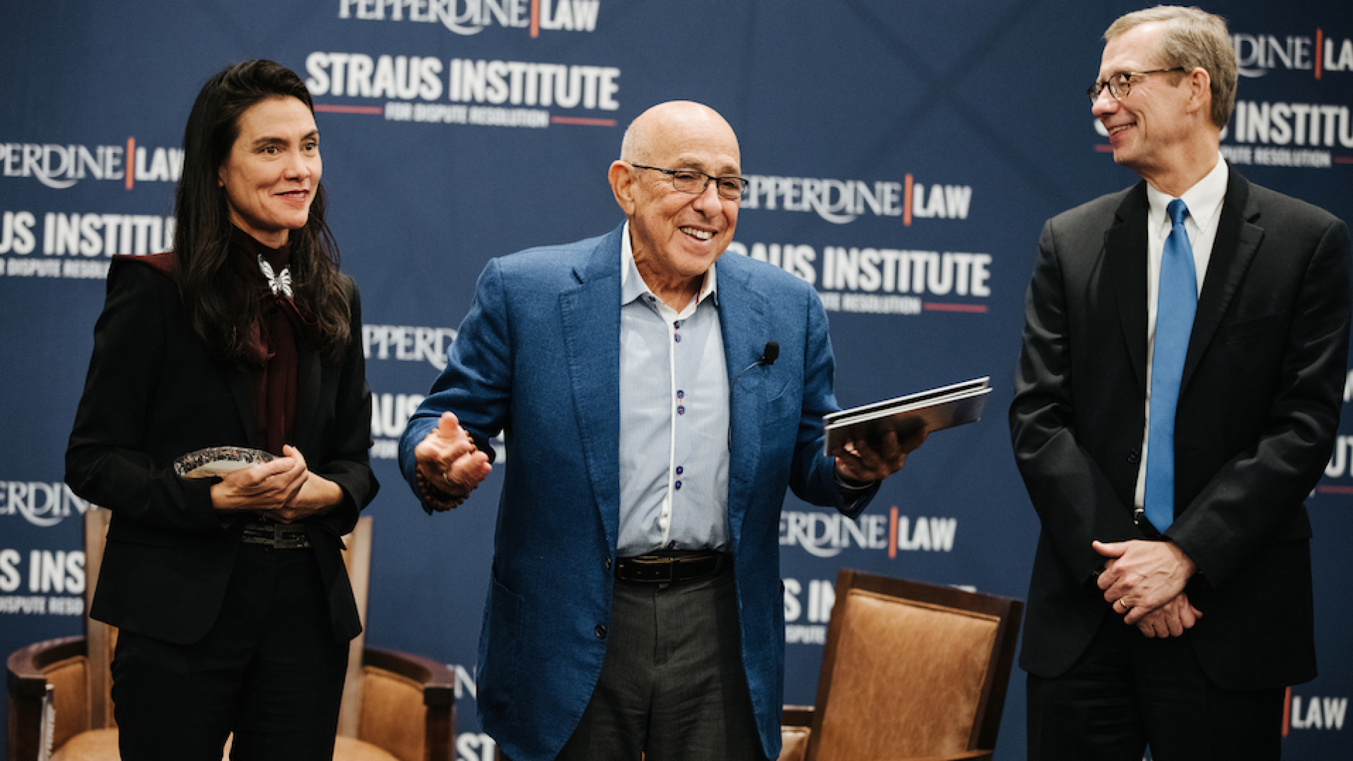 Sud-huquq tizimida nizolarni hal qilish boʻyicha AQShda tajribaga ega boʻlish uchun Weinstein JAMS International Fellowship dasturi. Stipendiya miqdori — $20,000