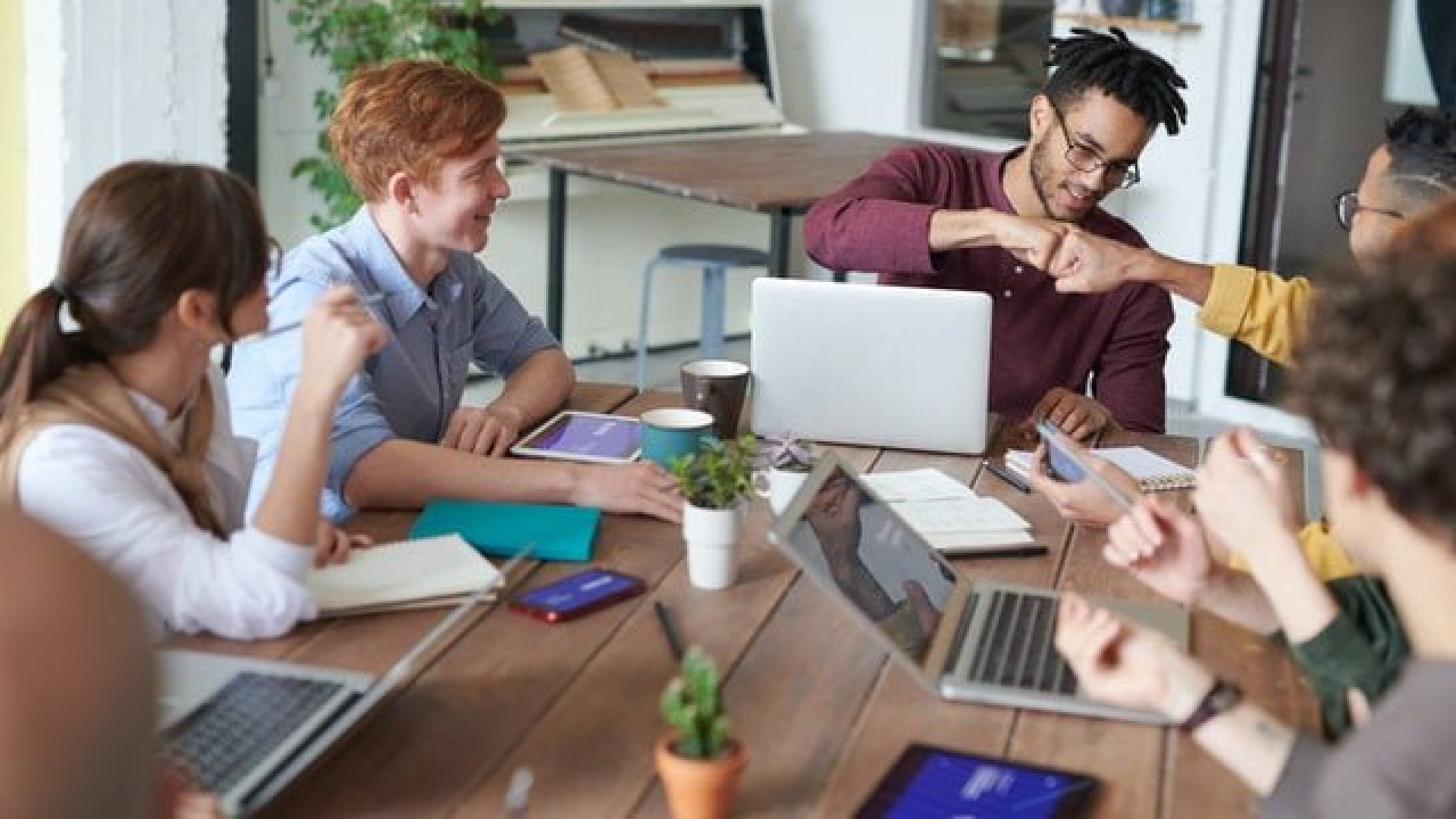 Jurnalistika va media sohasi vakillari uchun Germaniyada barcha xarajatlari qoplanuvchi yozgi maktab — Summer School of Journalism and Socio-cultural Research