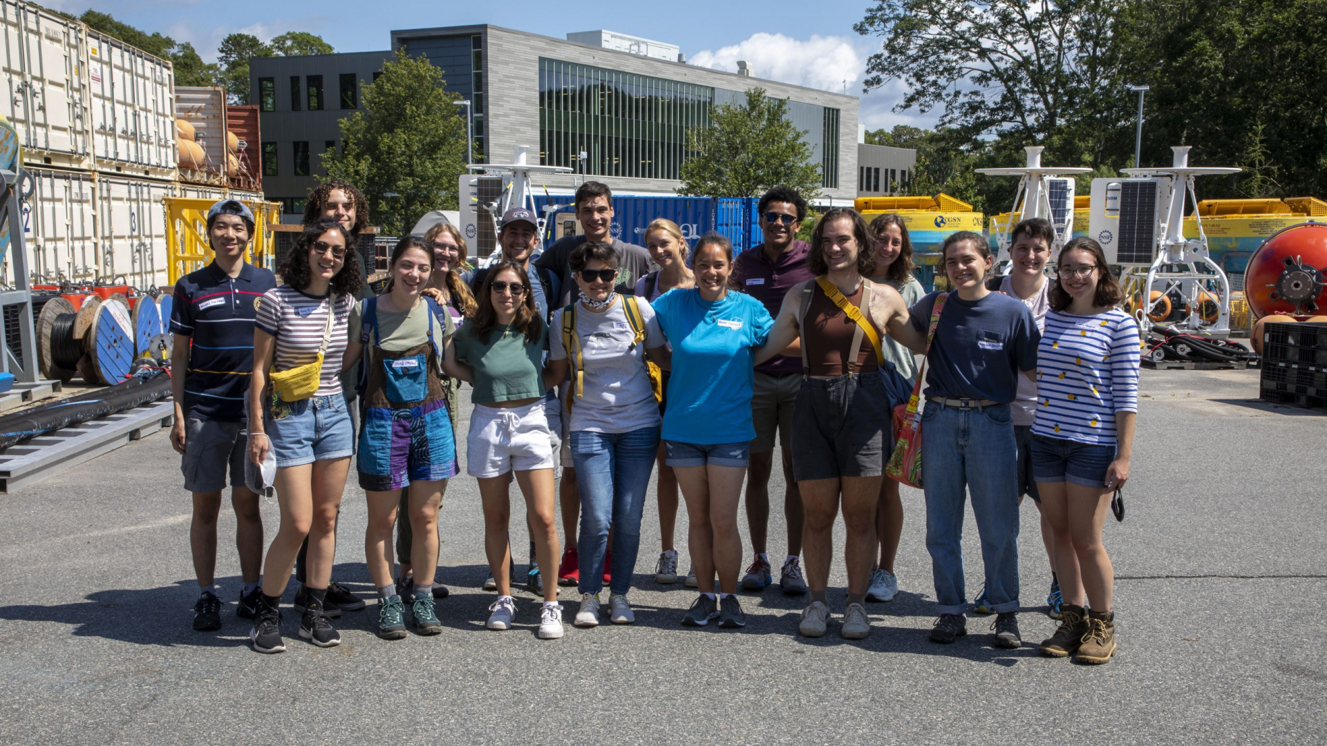 Bakalavriat talabalari uchun AQShda haq toʻlanadigan yozgi tadqiqot dasturi — Summer Student Fellowship Program