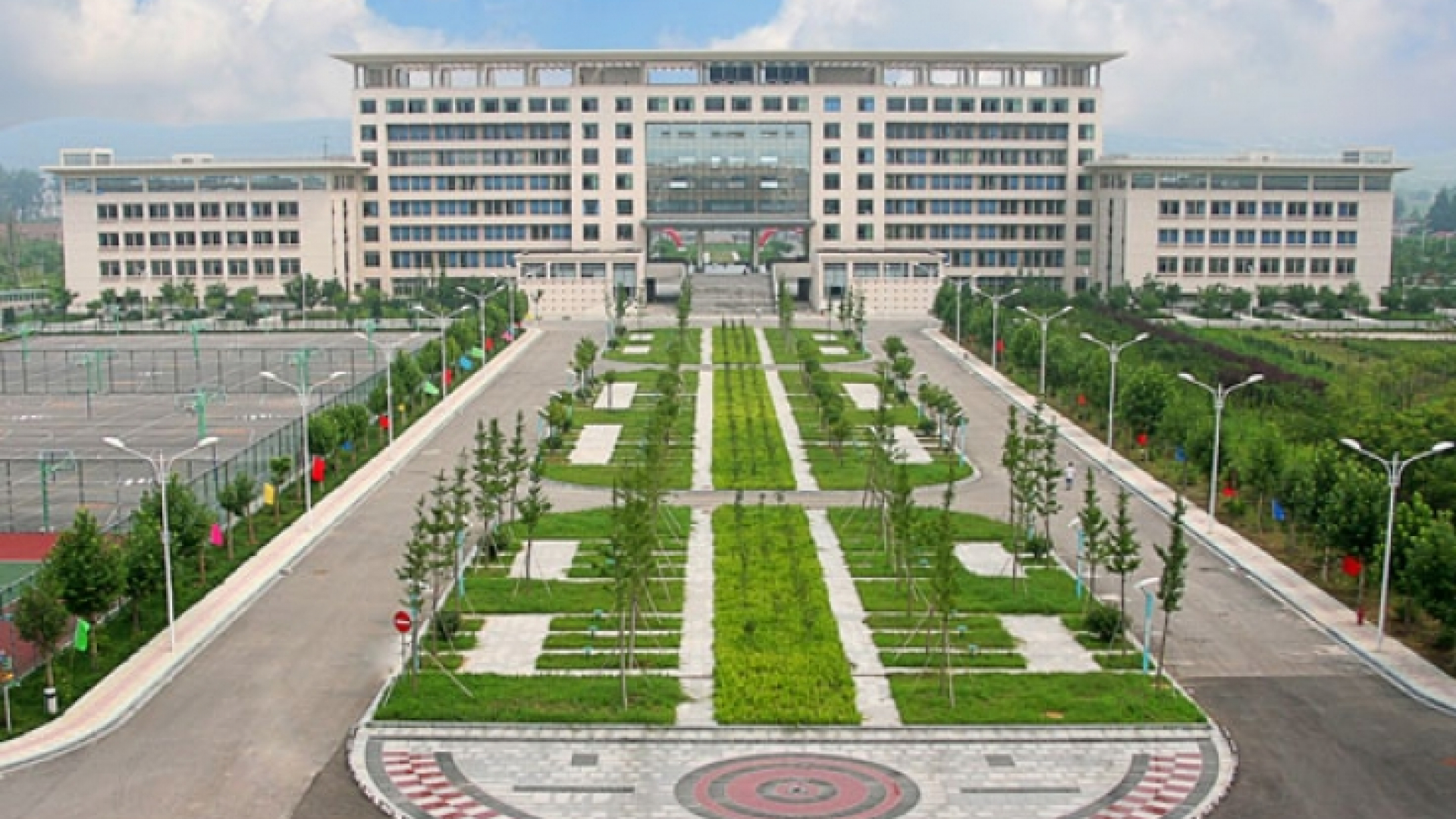 Xitoyning Jiangsu universitetida bakalavr, magistratura va doktorantura bosqichini grant asosida oʻqish imkonini beruvchi Chinese Government Scholarship dasturi