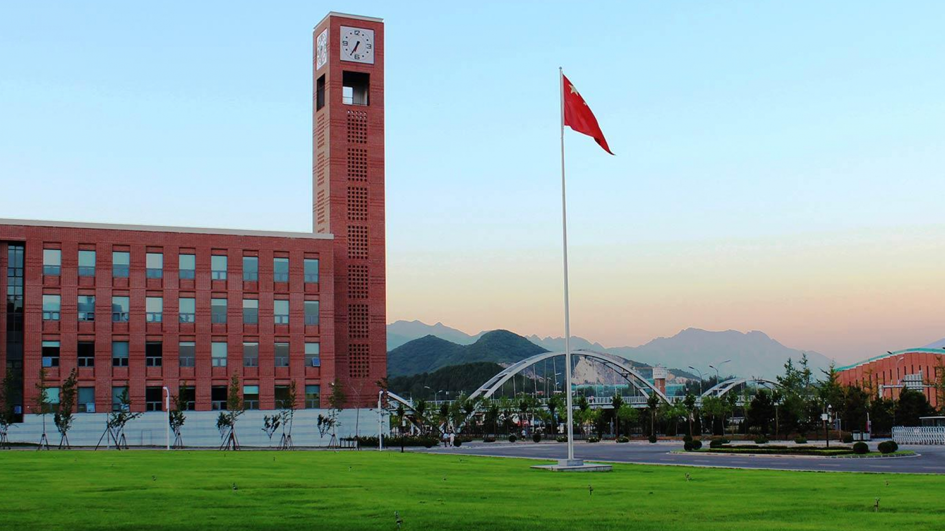 Talabalar uchun Xitoyda barcha xarajatlari toʻliq qoplanadigan 10 kunlik yozgi maktab — UCAS International Summer School 2024