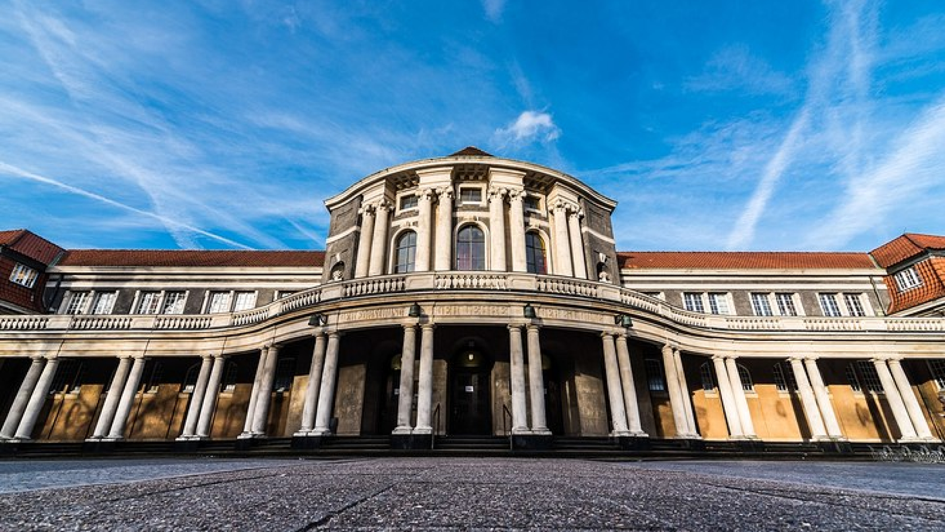 Germaniyaning Gamburg universitetida istalgan soha boʻyicha barcha bosqichlarda oʻqish uchun grant dasturi — Merit Scholarship Program