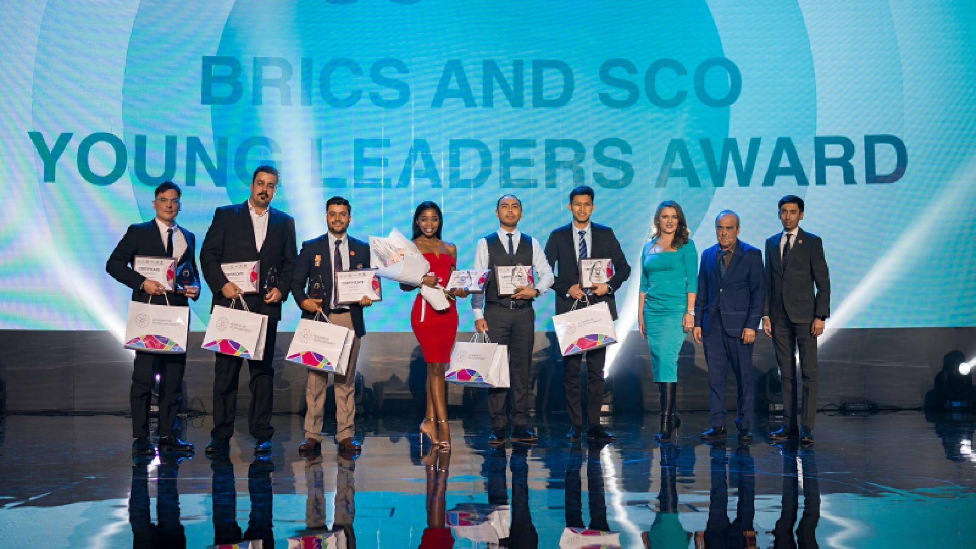 Yosh yetakchilar uchun Qozon shahrida boʻlib oʻtadigan xalqaro tanlov - BRICS and SCO Young Leaders Award